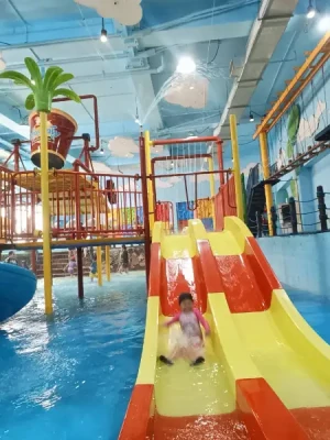 44%Off Wetpark Adventure Lagoon at Venice Grand Kanal Mall in McKinley Hill for 1 Child and 1 Adult