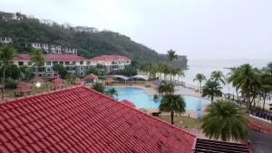 67%Off Canyon Cove Batangas Superior Room Accomodation for 2 Adults and 2 Kids starting at P2888 instead of P8800