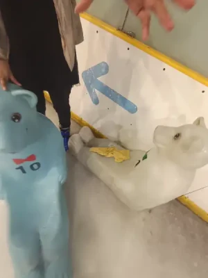 21% Off Ice Skating at SM MOA, Megamall, Cebu: Enjoy a 2-Hours Ice Skating Pass starting at P278 instead of P350