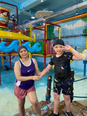 44%Off Wetpark Adventure Lagoon at Venice Grand Kanal Mall in McKinley Hill for 1 Child and 1 Adult