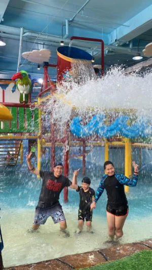 44%Off Wetpark Adventure Lagoon at Venice Grand Kanal Mall in McKinley Hill for 1 Child and 1 Adult