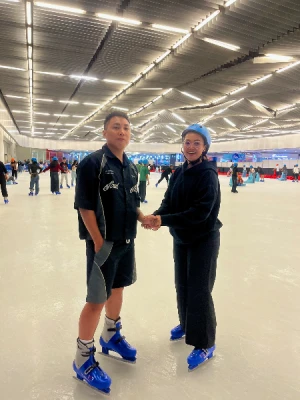 21% Off Ice Skating at SM MOA, Megamall: Enjoy a 2-Hours Ice Skating Pass including Shoes & Helmet