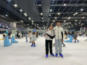 21% Off Ice Skating at SM MOA, Megamall, Cebu: Enjoy a 2-Hours Ice Skating Pass starting at P278 instead of P350