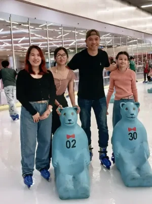 21% Off Ice Skating at SM MOA, Megamall, Cebu: Enjoy a 2-Hours Ice Skating Pass starting at P278 instead of P350