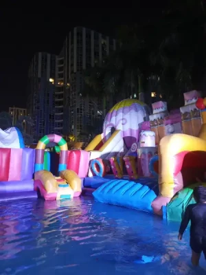 21%Off 3 Hours-Pass at Boogie Bounce: Largest 1-Hectare Arcade-Themed Inflatable Playground at Blue Bay Walk