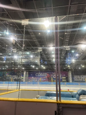 21% Off Ice Skating at SM MOA, Megamall: Enjoy a 2-Hours Ice Skating Pass including Shoes & Helmet