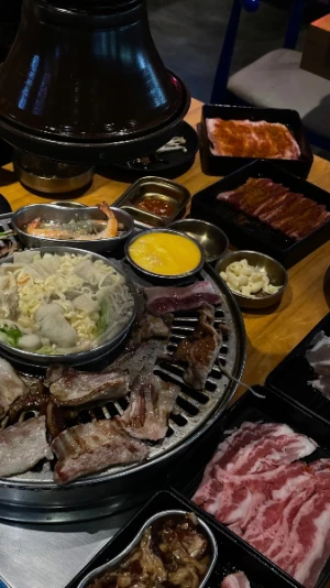 55%Off Celebrate Unlimited Samgyupsal Grill, Serve Ups Endless Meats, Seafood, Sides, Hotpot, Drinks and more at Mr. Korea Unlimited BBQ Two-Ecom MOA , Ayala North Exchange, Ayala Malls Feliz for P399 instead of P899