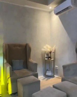 G&U is closed: Please contact our support for refund if you weren’t able to redeem your vouchers. 40% Off: 1-Hour Full Body Swedish or Combo Massage P299 or 90-Mins. Hot Stones, Body Scrub or Banana Scanning Massage P399 instead of P900 at G&U Massage & S