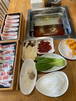 58%Off Enjoy Unlimited Premium Hotpot Shabu-Shabu Feast: Meats, Drinks, Veggies, Meatballs, Side Dishes at One Pot Hotpot in SMDC Shore Residences Pasay City for P419 instead of P999