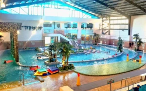 Limited Offer: Ace Water Spa for 4 Hours All Facilities for P450 instead of P600 weekdays and P520 weekends at Pasig & Banawe