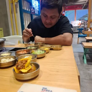 55%Off Celebrate Unlimited Samgyupsal Grill, Serve Ups Endless Meats, Seafood, Sides, Hotpot, Drinks and more at Mr. Korea Unlimited BBQ Two-Ecom MOA , Ayala North Exchange, Ayala Malls Feliz for P399 instead of P899