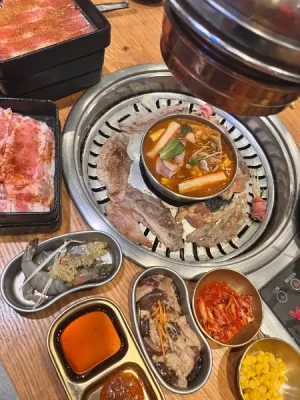 55%Off Celebrate Unlimited Samgyupsal Grill, Serve Ups Endless Meats, Seafood, Sides, Hotpot, Drinks and more at Mr. Korea Unlimited BBQ Two-Ecom MOA , Ayala North Exchange, Ayala Malls Feliz for P399 instead of P899