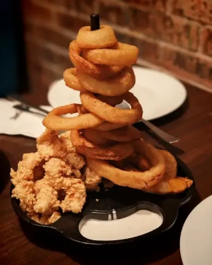 40%Off: P599 for P1000 Consumable for Food & Drinks at Burgoo Gateway, SM Southmall, District Imus, Vista Mall Taguig, Gumbo Mega Atrium Megamall