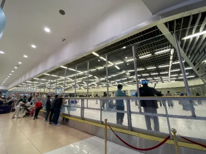 21% Off Ice Skating at SM MOA, Megamall: Enjoy a 2-Hours Ice Skating Pass including Shoes & Helmet