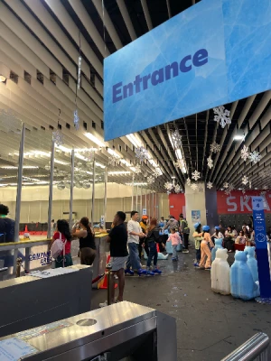 21% Off Ice Skating at SM MOA, Megamall: Enjoy a 2-Hours Ice Skating Pass including Shoes & Helmet