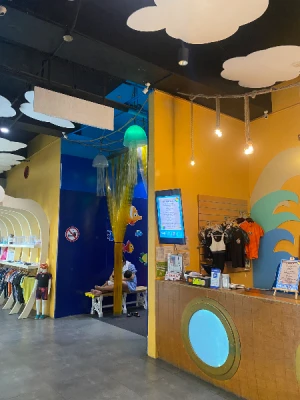 44%Off Wetpark Adventure Lagoon at Venice Grand Kanal Mall in McKinley Hill for 1 Child and 1 Adult