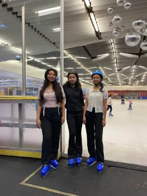 21% Off Ice Skating at SM MOA, Megamall: Enjoy a 2-Hours Ice Skating Pass including Shoes & Helmet