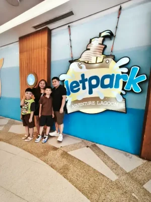 44%Off Wetpark Adventure Lagoon at Venice Grand Kanal Mall in McKinley Hill for 1 Child and 1 Adult