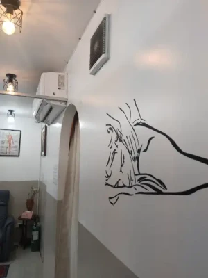 50%Off One-Hour Body Massage, Rebond and Hair Color, Warts Removal, Slimming or Deep Facial Treatment at Le Fortunelle Aesthetic Lounge Wellness & Spa Manila Starting at P299 instead of P600