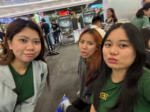 21% Off Ice Skating at SM MOA, Megamall: Enjoy a 2-Hours Ice Skating Pass including Shoes & Helmet