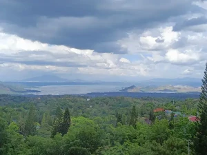 64%Off Canyon Woods Tagaytay for 2 Adults and 2 Kids starting at P2099/Night instead of P5800 & Pet-Friendly 🐶🐱