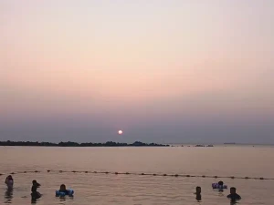 67%Off Canyon Cove Batangas Superior Room Accomodation for 2 Adults and 2 Kids starting at P2888 instead of P8800