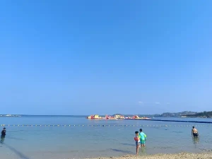 67%Off Canyon Cove Batangas Superior Room Accomodation for 2 Adults and 2 Kids starting at P2888 instead of P8800