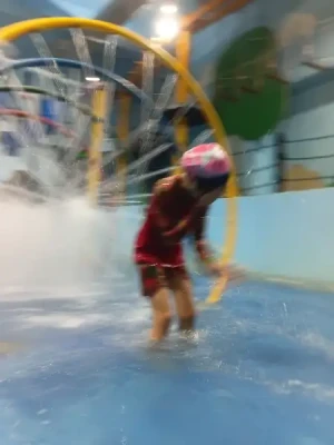 44%Off Wetpark Adventure Lagoon at Venice Grand Kanal Mall in McKinley Hill for 1 Child and 1 Adult