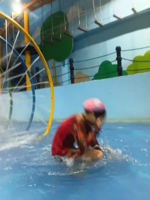 44%Off Wetpark Adventure Lagoon at Venice Grand Kanal Mall in McKinley Hill for 1 Child and 1 Adult