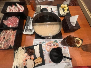 34%Off Unlimited Sukiyaki, Shabu Shabu Hotpot & Buffet, Salad, Noodles, Iced Tea, Juices, Ice Cream Eat-All-You-Can starting at P398 instead of P599 Suki-Ya Ayala Malls Manila Bay
