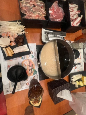 34%Off Unlimited Sukiyaki, Shabu Shabu Hotpot & Buffet, Salad, Noodles, Iced Tea, Juices, Ice Cream Eat-All-You-Can starting at P398 instead of P599 Suki-Ya Ayala Malls Manila Bay