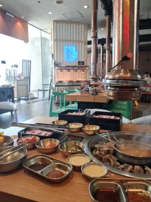 55%Off Celebrate Unlimited Samgyupsal Grill, Serve Ups Endless Meats, Seafood, Sides, Hotpot, Drinks and more at Mr. Korea Unlimited BBQ Two-Ecom MOA for P399 instead of P899