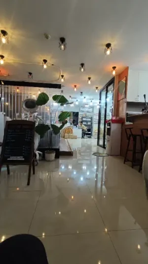 50%Off One-Hour Body Massage, Rebond and Hair Color, Warts Removal, Slimming or Deep Facial Treatment at Le Fortunelle Aesthetic Lounge Wellness & Spa Manila Starting at P299 instead of P600