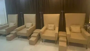 50%Off One-Hour Body Massage, Rebond and Hair Color, Warts Removal, Slimming or Deep Facial Treatment at Le Fortunelle Aesthetic Lounge Wellness & Spa Manila Starting at P299 instead of P600