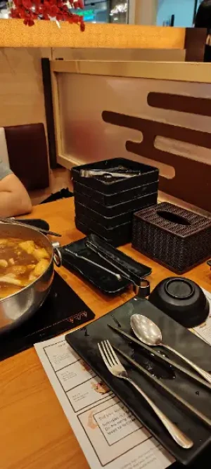34%Off Unlimited Buffet Sukiyaki, Shabu Shabu Hotpot & Buffet, Salad, Noodles, Iced Tea, Juices, Ice Cream Eat-All-You-Can starting at P398 instead of P599 Suki-Ya Ayala Malls Manila Bay