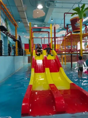 44%Off Wetpark Adventure Lagoon at Venice Grand Kanal Mall in McKinley Hill for 1 Child and 1 Adult