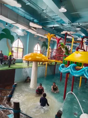 44%Off Wetpark Adventure Lagoon at Venice Grand Kanal Mall in McKinley Hill for 1 Child and 1 Adult