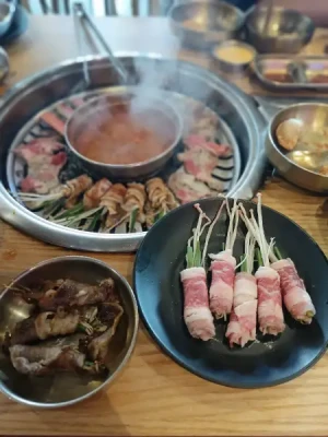 55%Off Celebrate Unlimited Samgyupsal Grill, Serve Ups Endless Meats, Seafood, Sides, Hotpot, Drinks and more at Mr. Korea Unlimited BBQ Two-Ecom MOA for P399 instead of P899