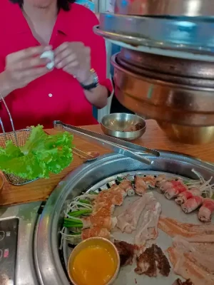 55%Off Celebrate Unlimited Samgyupsal Grill, Serve Ups Endless Meats, Seafood, Sides, Hotpot, Drinks and more at Mr. Korea Unlimited BBQ Two-Ecom MOA for P399 instead of P899