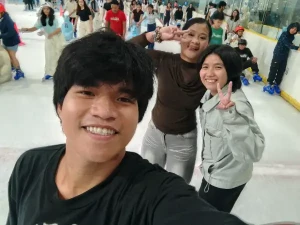 21% Off Ice Skating at SM MOA, Megamall: Enjoy a 2-Hours Ice Skating Pass including Shoes & Helmet