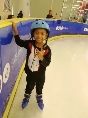 21% Off Ice Skating at SM MOA, Megamall: Enjoy a 2-Hours Ice Skating Pass including Shoes & Helmet