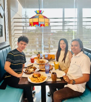 40%Off: P599 for P1000 Consumable for Food & Drinks at Burgoo Gateway, SM Southmall, District Imus, Vista Mall Taguig, Gumbo Mega Atrium Megamall