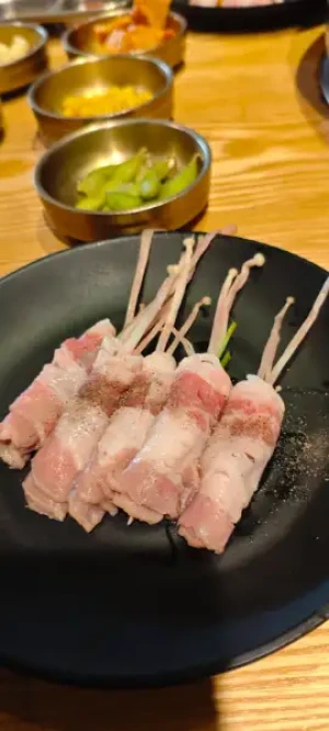 55%Off Celebrate Unlimited Samgyupsal Grill, Serve Ups Endless Meats, Seafood, Sides, Hotpot, Drinks and more at Mr. Korea Unlimited BBQ Two-Ecom MOA , Ayala North Exchange, Ayala Malls Feliz for P399 instead of P899