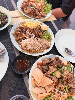 30%Off Thai Palace: P500 consumable for P349 - Experience Authentic Thai Cuisine located in Twin Lakes Tagaytay, Southwoods Mall Laguna