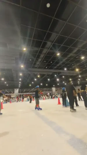 21% Off Ice Skating at SM MOA, Megamall: Enjoy a 2-Hours Ice Skating Pass including Shoes & Helmet
