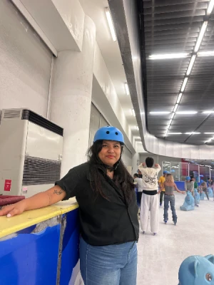 21% Off Ice Skating at SM MOA, Megamall: Enjoy a 2-Hours Ice Skating Pass including Shoes & Helmet