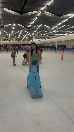 21% Off Ice Skating at SM MOA, Megamall: Enjoy a 2-Hours Ice Skating Pass including Shoes & Helmet