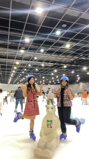 21% Off Ice Skating at SM MOA, Megamall: Enjoy a 2-Hours Ice Skating Pass including Shoes & Helmet