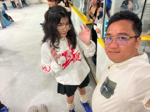 21% Off Ice Skating at SM MOA, Megamall: Enjoy a 2-Hours Ice Skating Pass including Shoes & Helmet