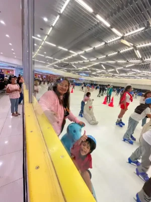 21% Off Ice Skating at SM MOA, Megamall: Enjoy a 2-Hours Ice Skating Pass including Shoes & Helmet